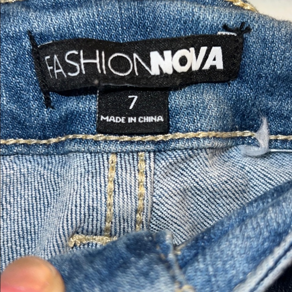 Jeans - Picture 3 of 4